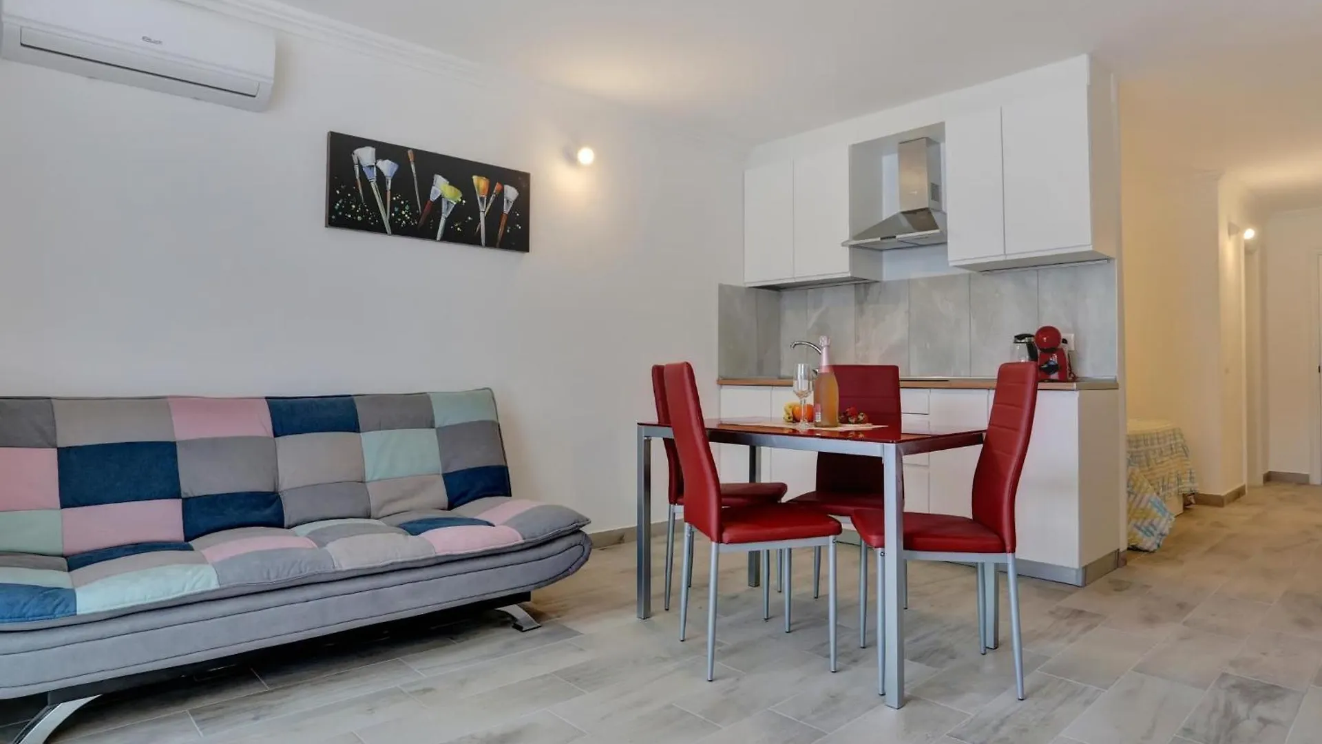Green Holidays Studio, 3 Pool, Air Con, Terrace Apartment San Miguel de Abona Spain